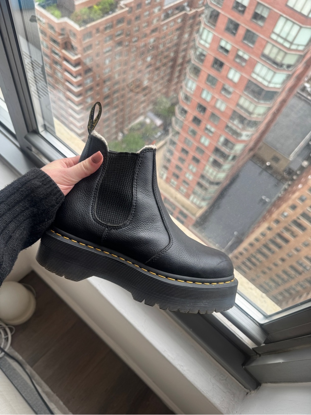 Dr Marten platform Chelsea boot